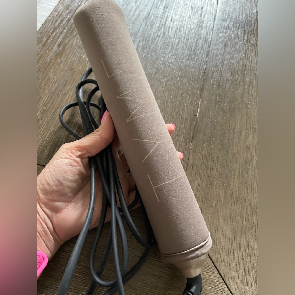 Tyme Iron. Like new. Used maybe 5 times.